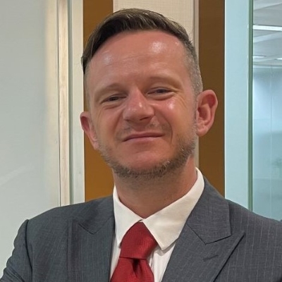 Thomas Lynch Informa - Head Shot